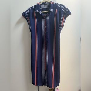 Express short sleeve button dress shirt in size Large